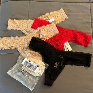 Victoria's Secret Lace Thongs - 5, NWT!